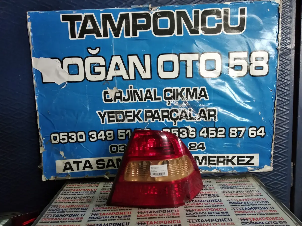 Toyota Corolla Sağ Stop Orjinal Çıkma 02-04