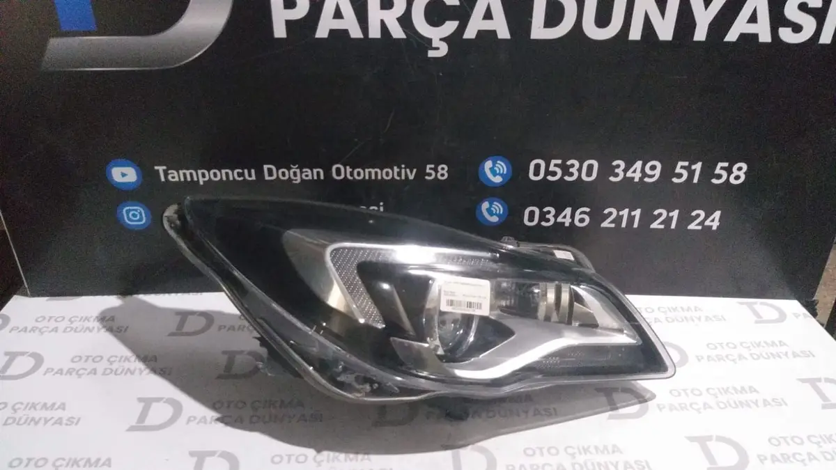 Opel Insignia Sağ Far 13-17