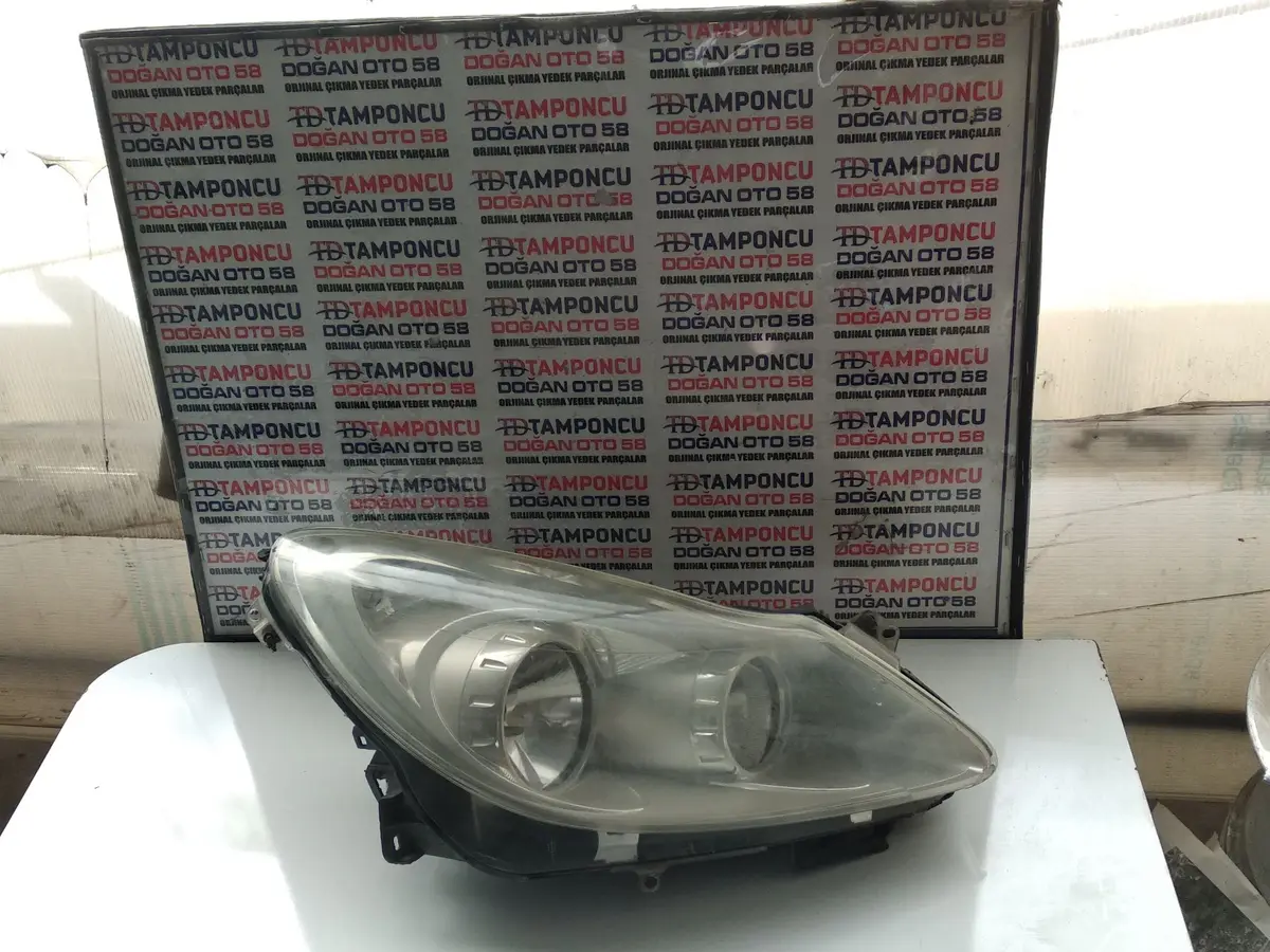 Opel Corsa D Sağ Far 07-10