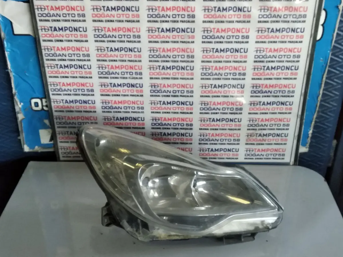 Opel Corsa D Sağ Far Makyajlı 11-14