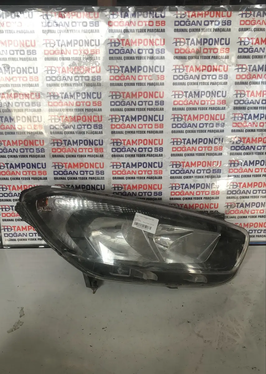 Ford Courier Sağ Far Siyah 14-18