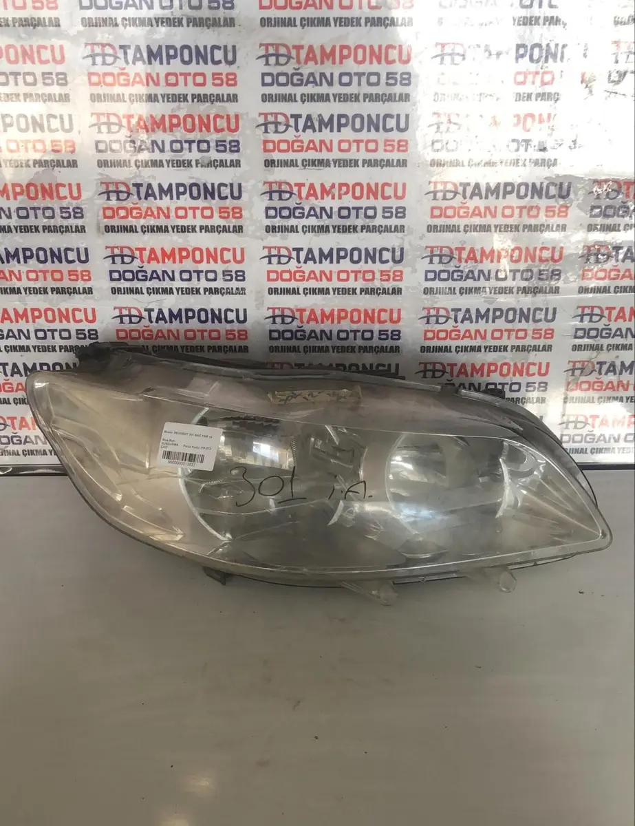 Peugeot 301 Sağ Far Orjinal Çıkma 14