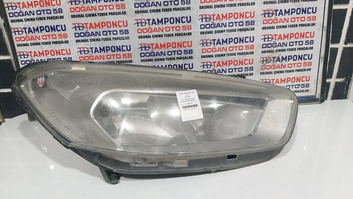 Ford Courier Sağ Far 14-18