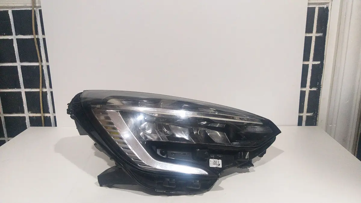 Renault Clio 5 Sağ Far-20-24