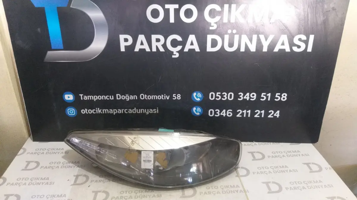 Renault Fluence Sağ Far 10-13