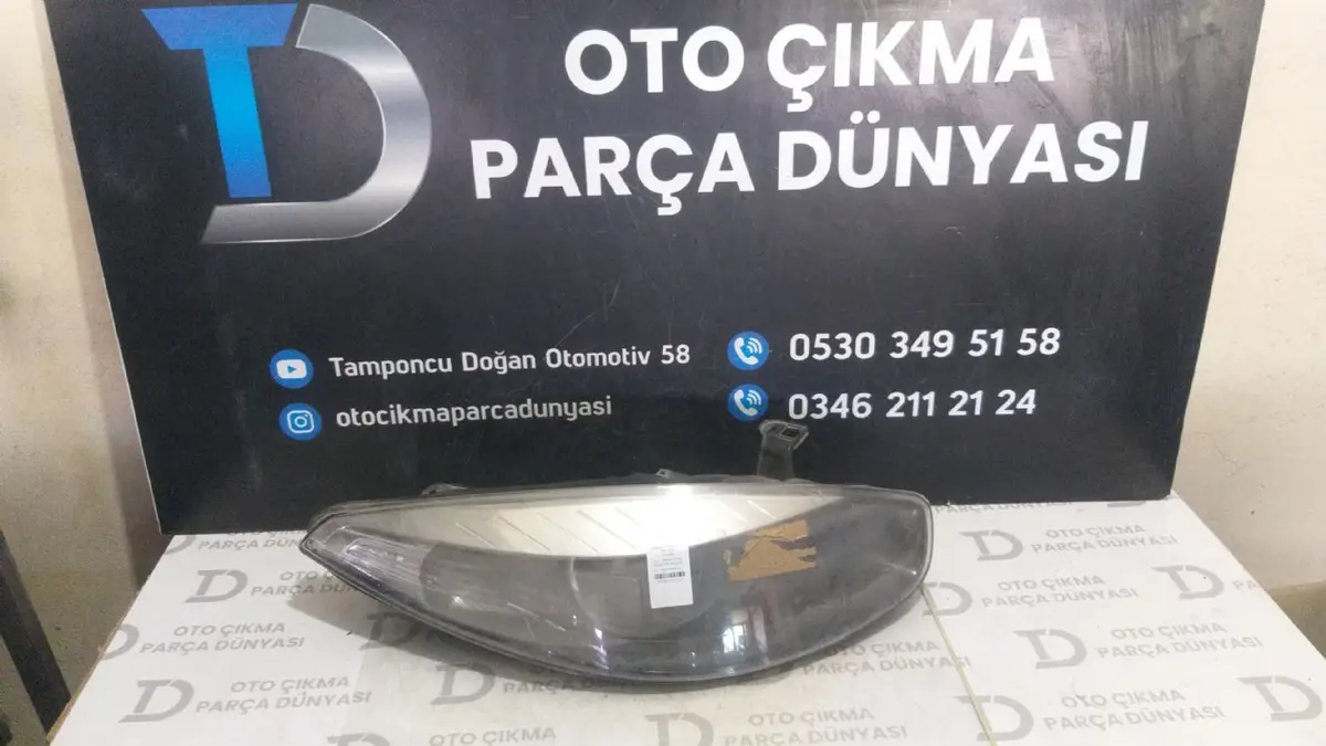 Renault Fluence Sağ Far 10-13
