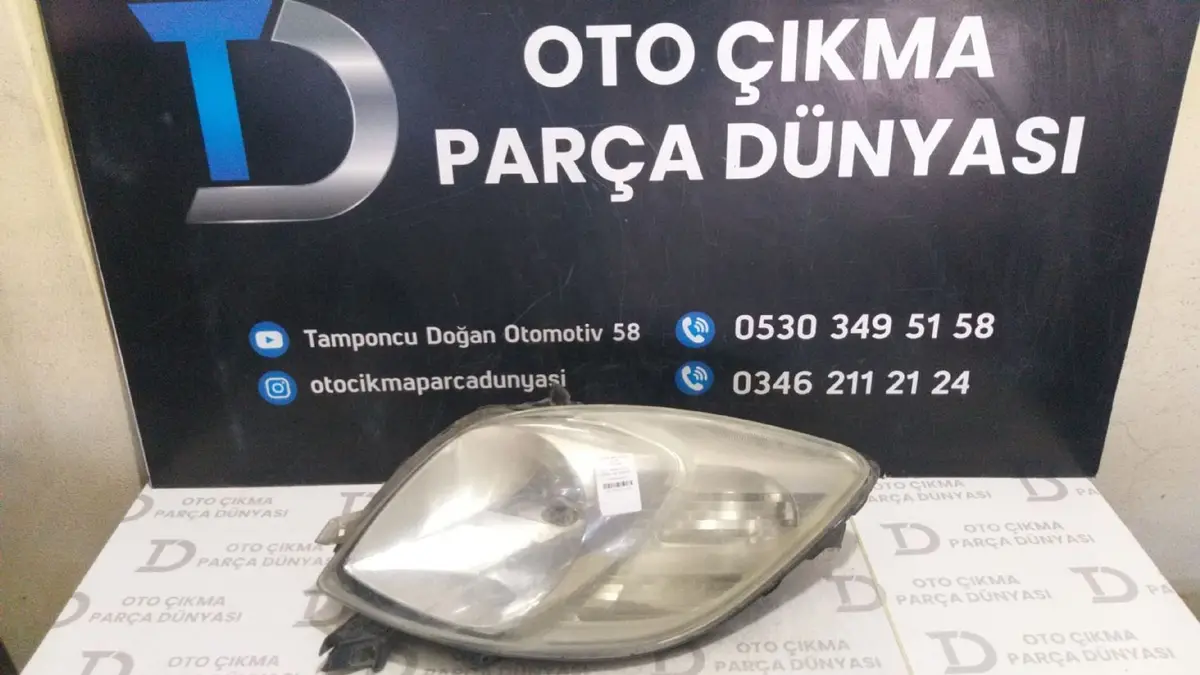 Toyota Yaris Sol Far 07-10