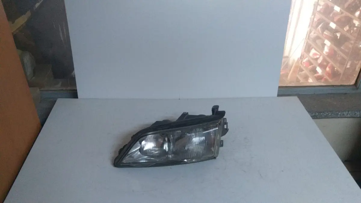 Opel Vectra B Sol Far 95-03