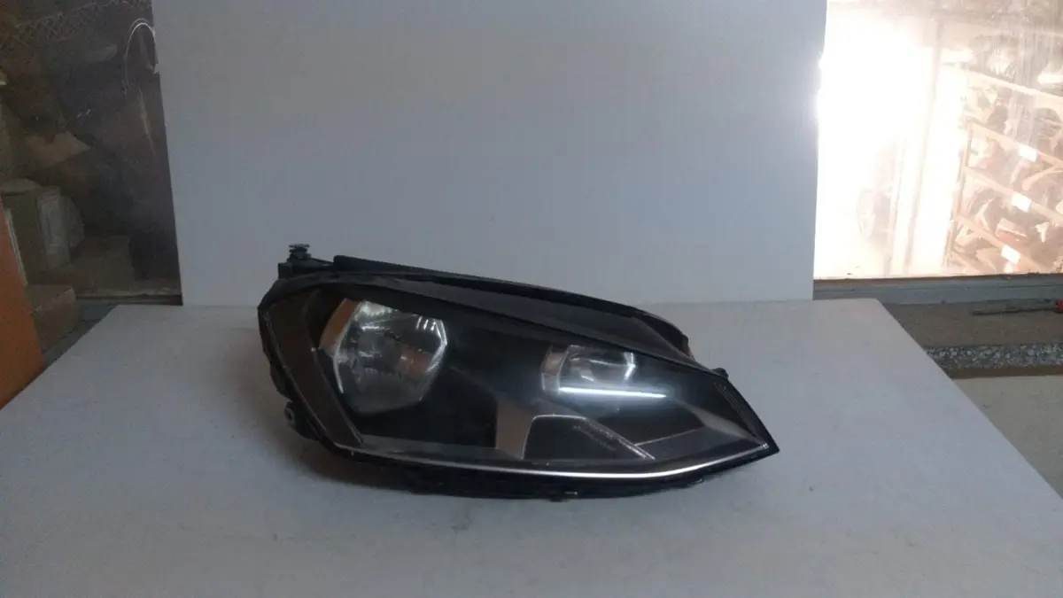 Volkswagen Golf 7 Sağ Far 13-16