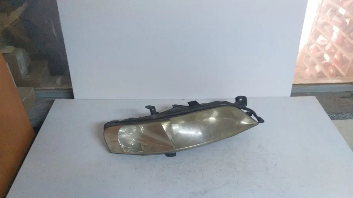 Opel Vectra B Sağ Far Merceksiz 98-06