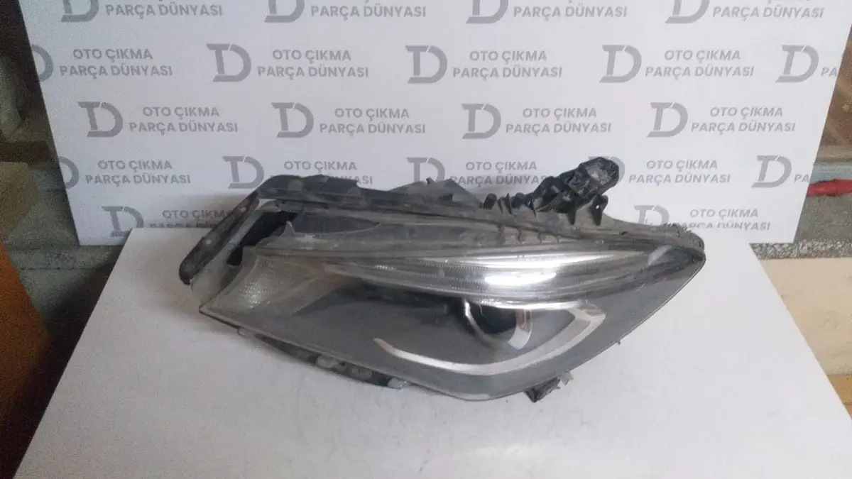 Mercedes Cla Serisi Sol Far Cla 180 W 117 13-15