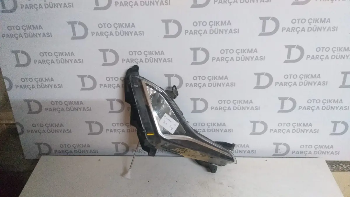 Hyundai I30 Sağ Sis Farı