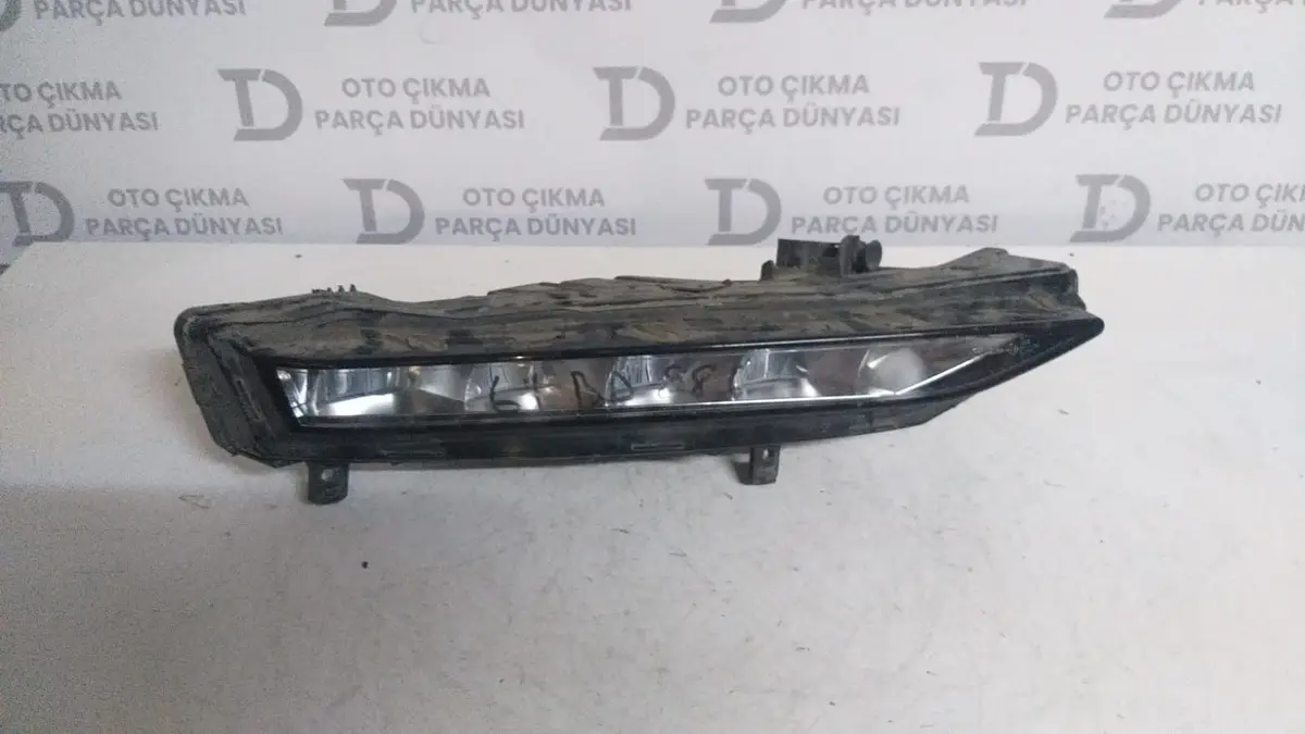 Skoda Süper B Sağ Sis Farı