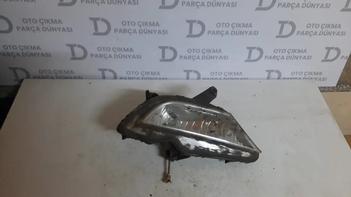 Hyundai I 20 Sağ Sis Farı