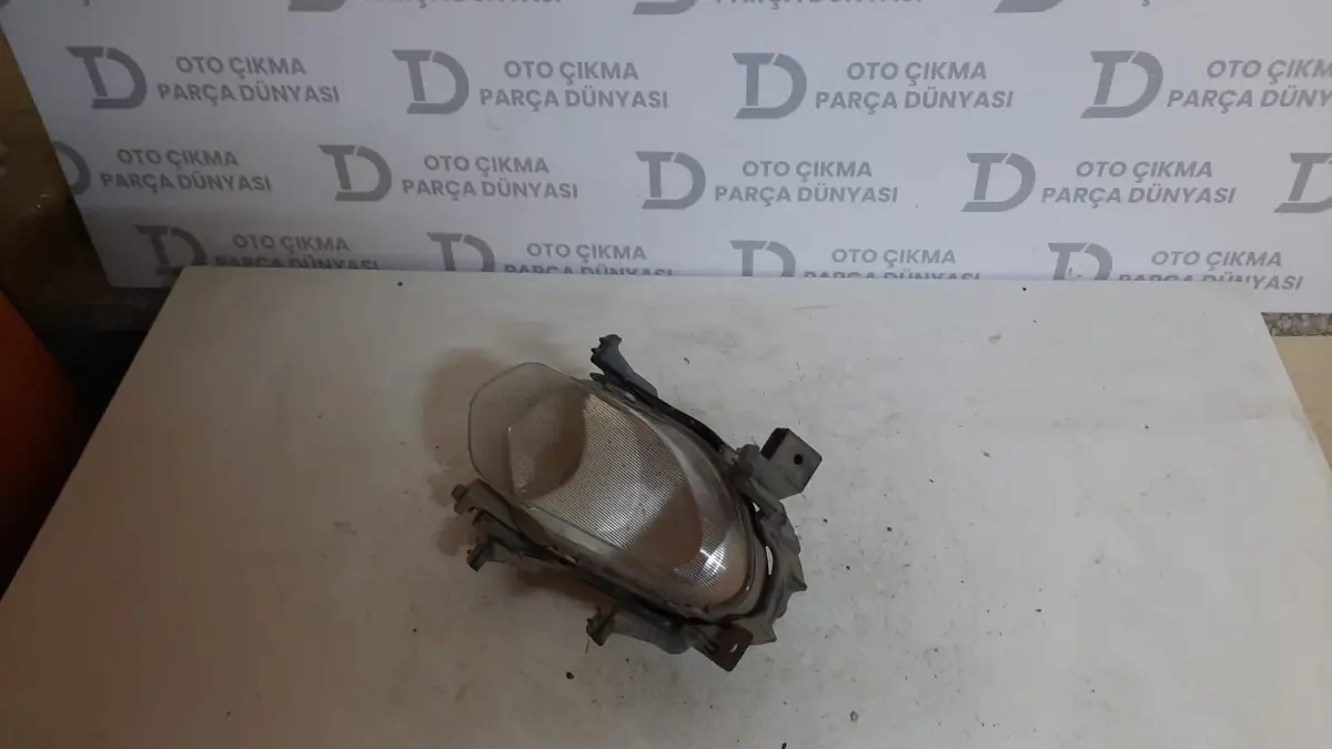 Kia Ceed Sağ Sis Farı