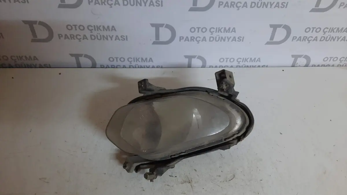 Kia Ceed Sağ Sis Farı