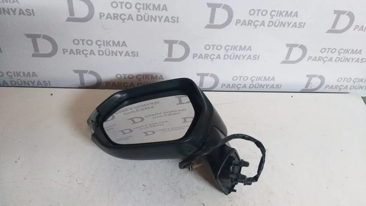 Toyota Corolla Sol Dikiz Aynası (Otomatik Katlanır)
