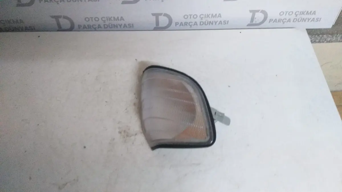 Mercedes S Serisi Sağ Sinyal W 140