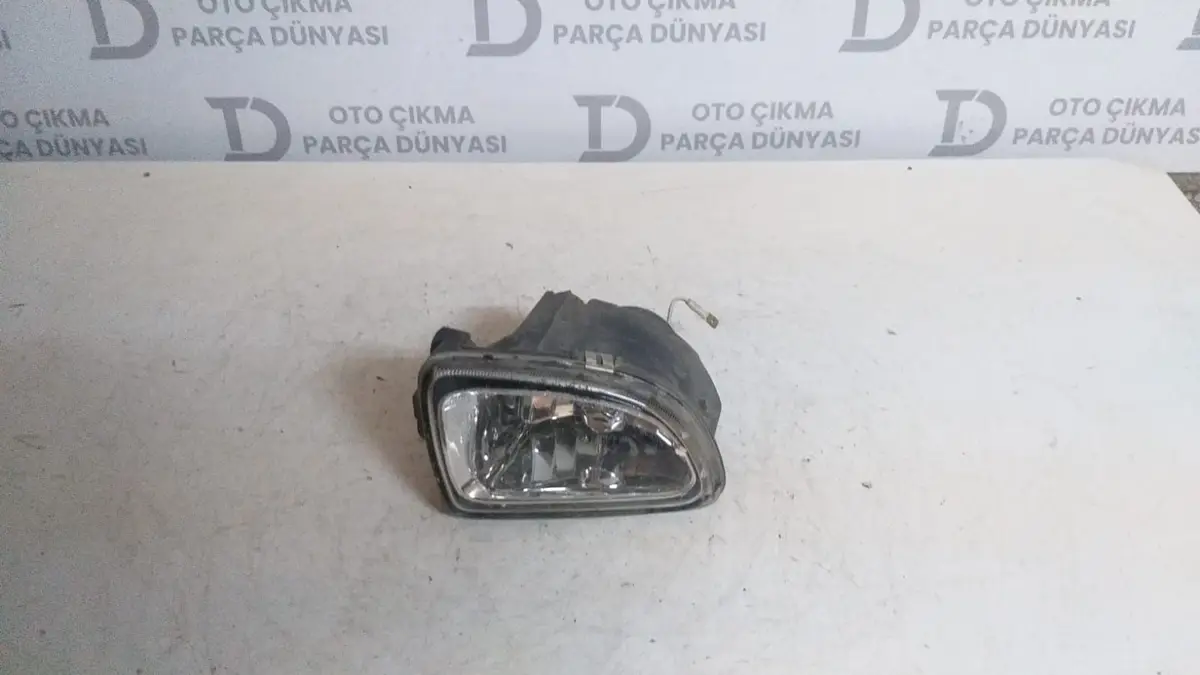 Toyota Corolla Sağ Sis Farı