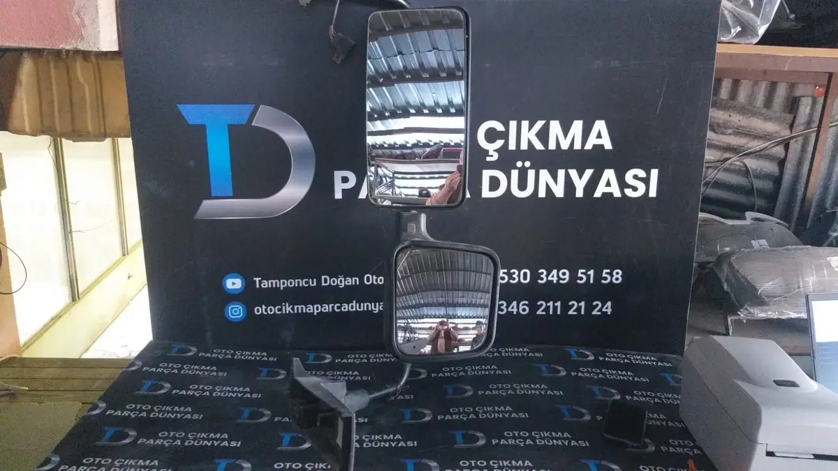 Renault Tır Çekici Sağ Dikiz Aynası