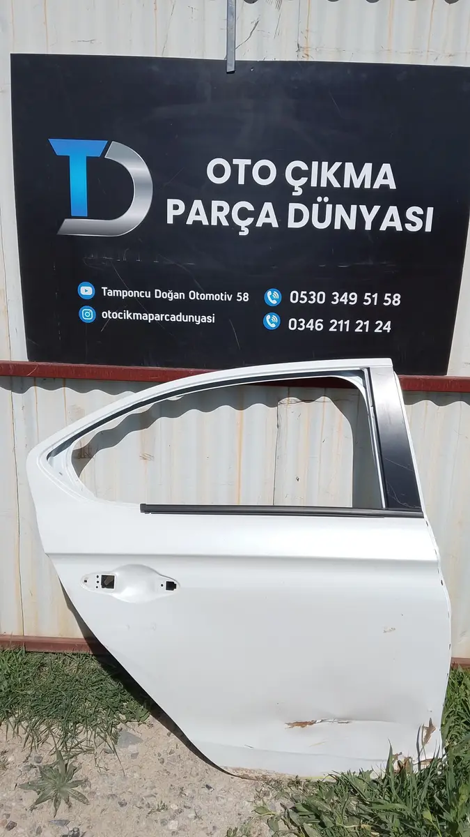 Honda City Sağ Arka Kapı