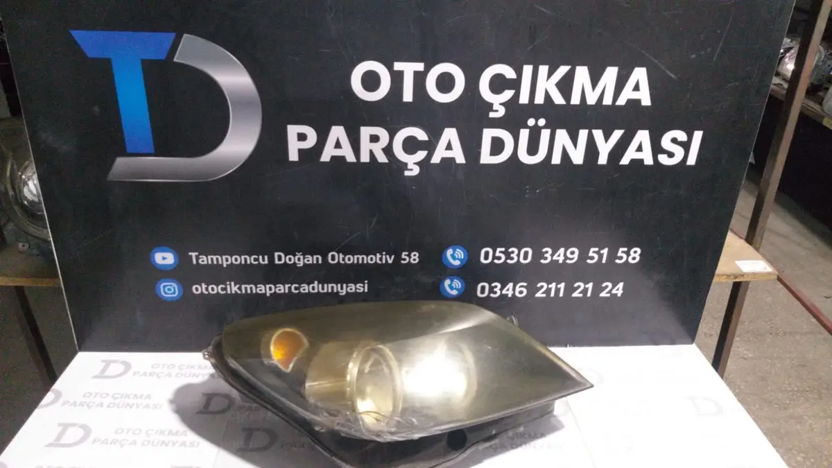 Opel Astra H Sağ Far