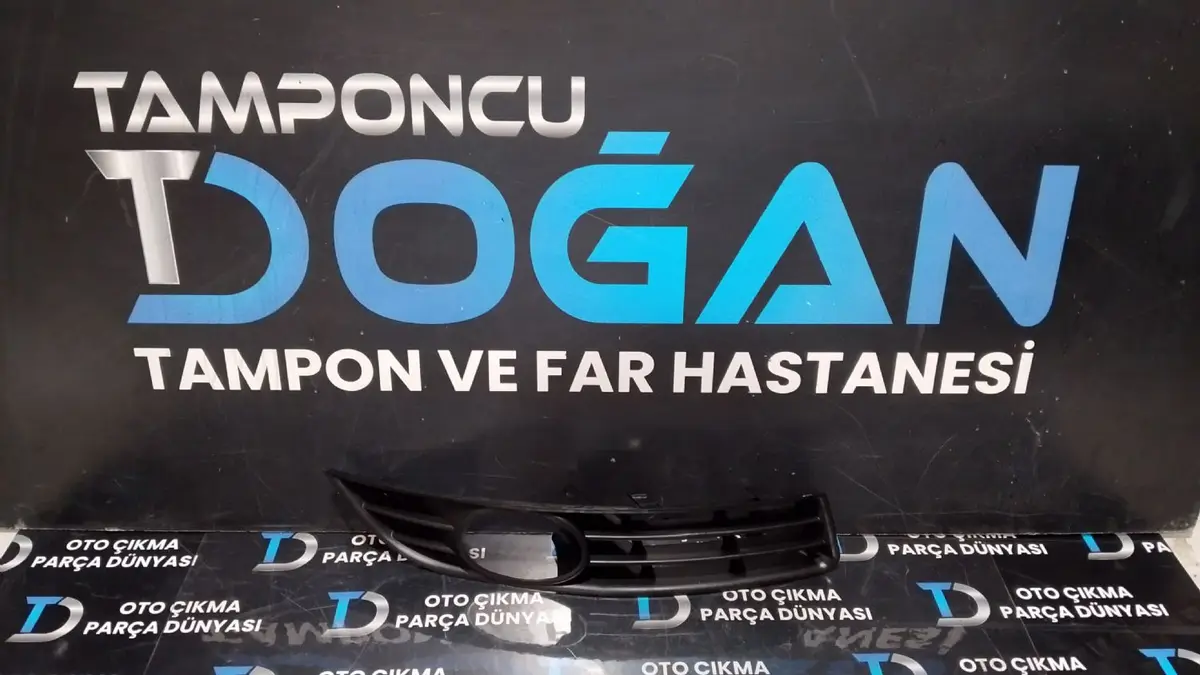 Volkswagen Passat Sağ Sis Çerçevesi 2005