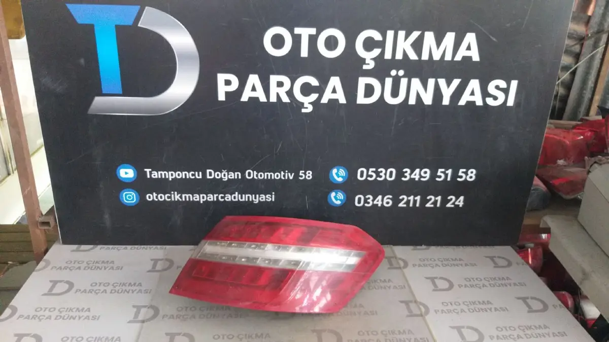 Mercedes E Serisi Sağ Stop W212