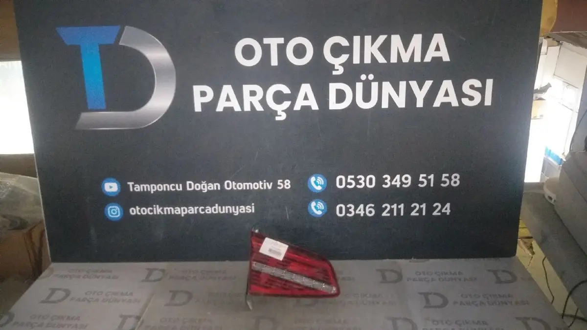 Volkswagen Passat B8 Sol İç Stop Ledli 15-19