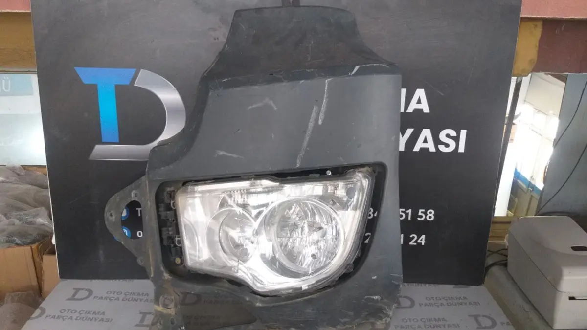 Mercedes Actros 4111 Sol Far ve Kasası -2006