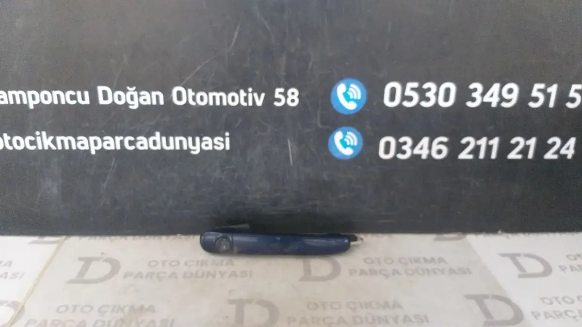 Volkswagen Polo Sağ Kapı Kolı 00-01