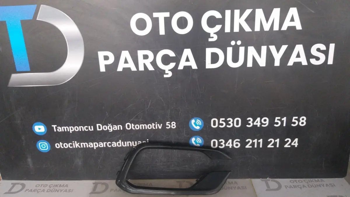 Fiat Egea Sağ Sis Far Çerçevesi