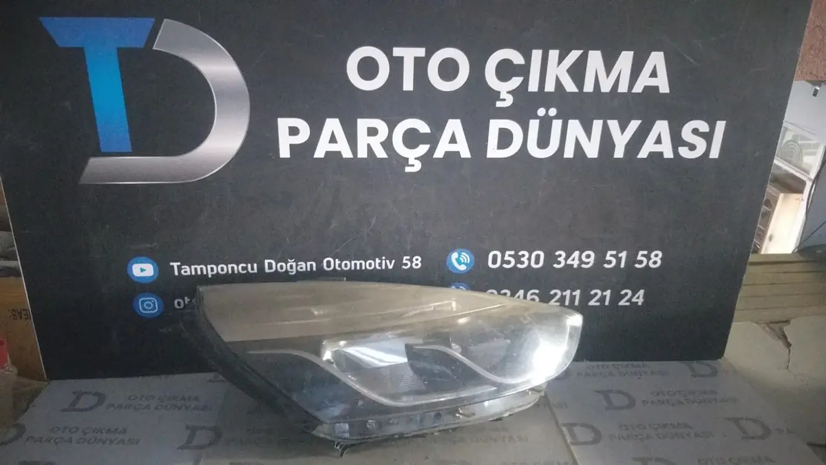 Renault Clio 4 Sağ Far 12-16