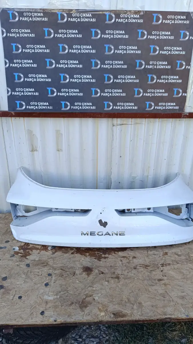 Renault Megane 4 Bagaj Kaplaması