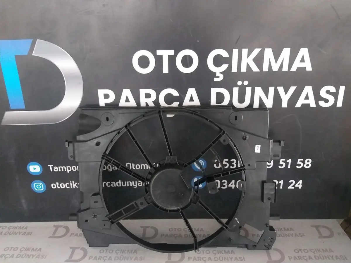 Renault Clio 4 Fan Motor Davlumbazı