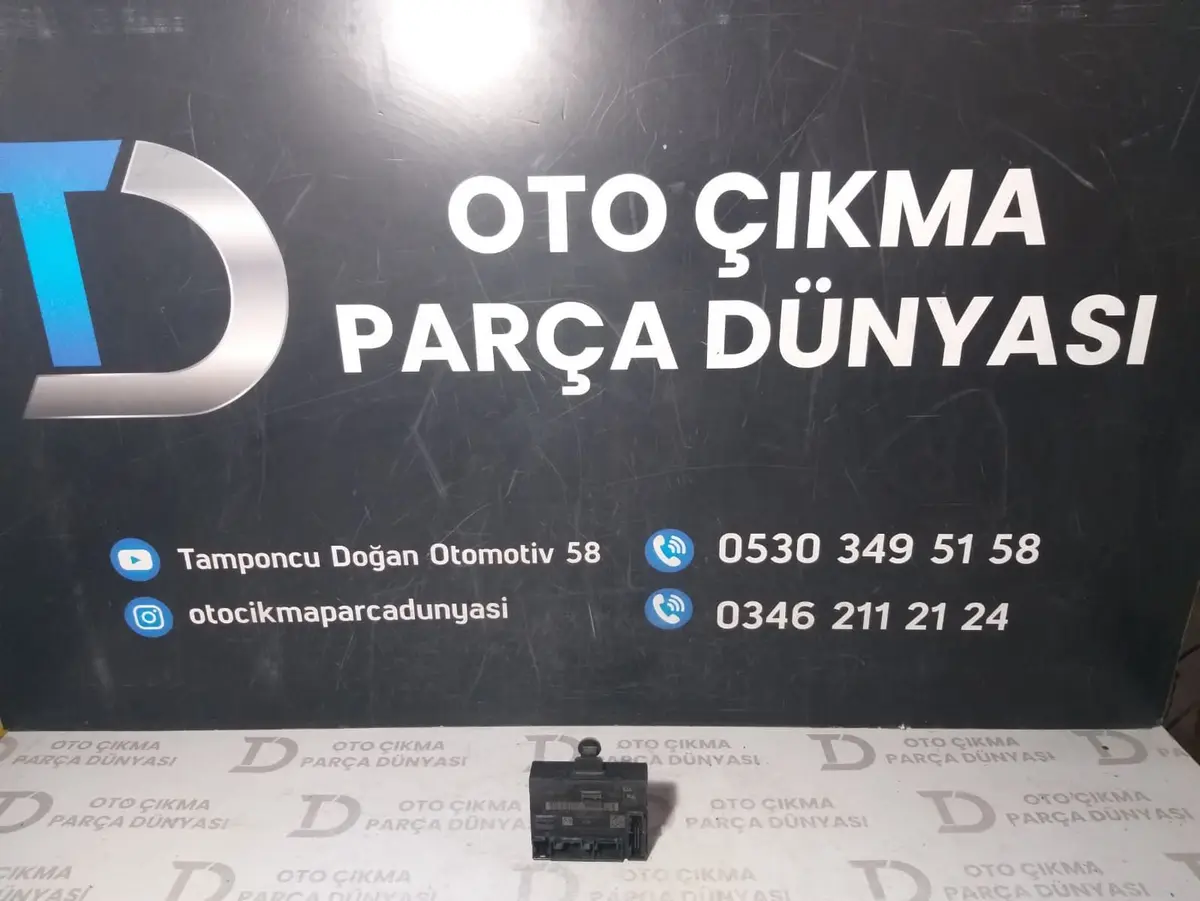 Volkswagen Passat B8 Sağ Ön Kapı Beyni