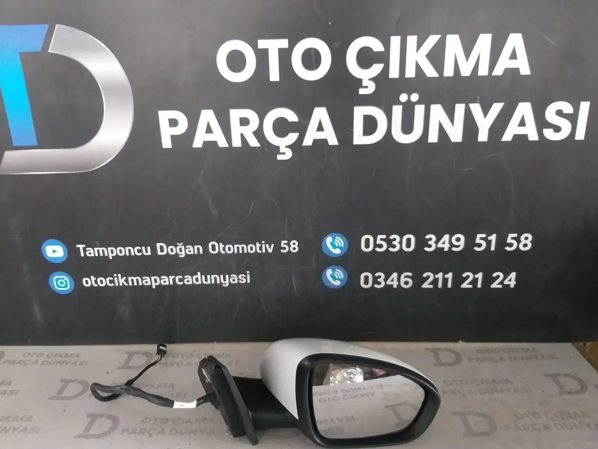 Renault Megane 4 Sağ Dikiz Aynası Katlanır