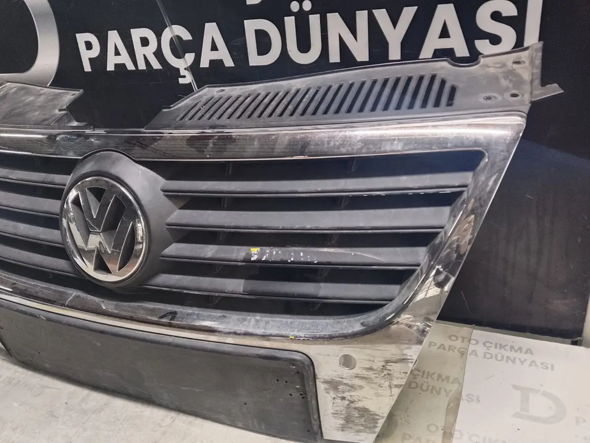 Volkswagen Passat B6 Ön Panjur