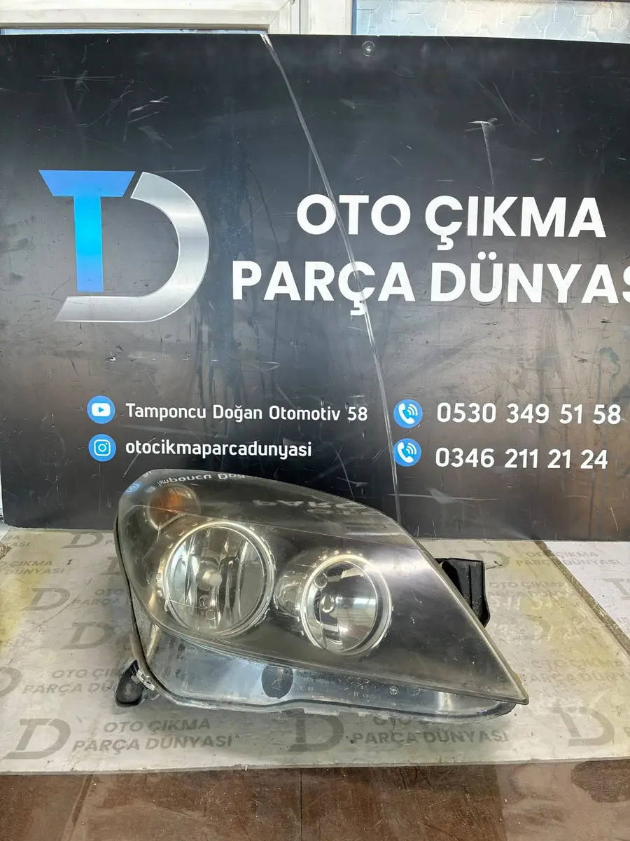 Opel Astra H Sağ Far