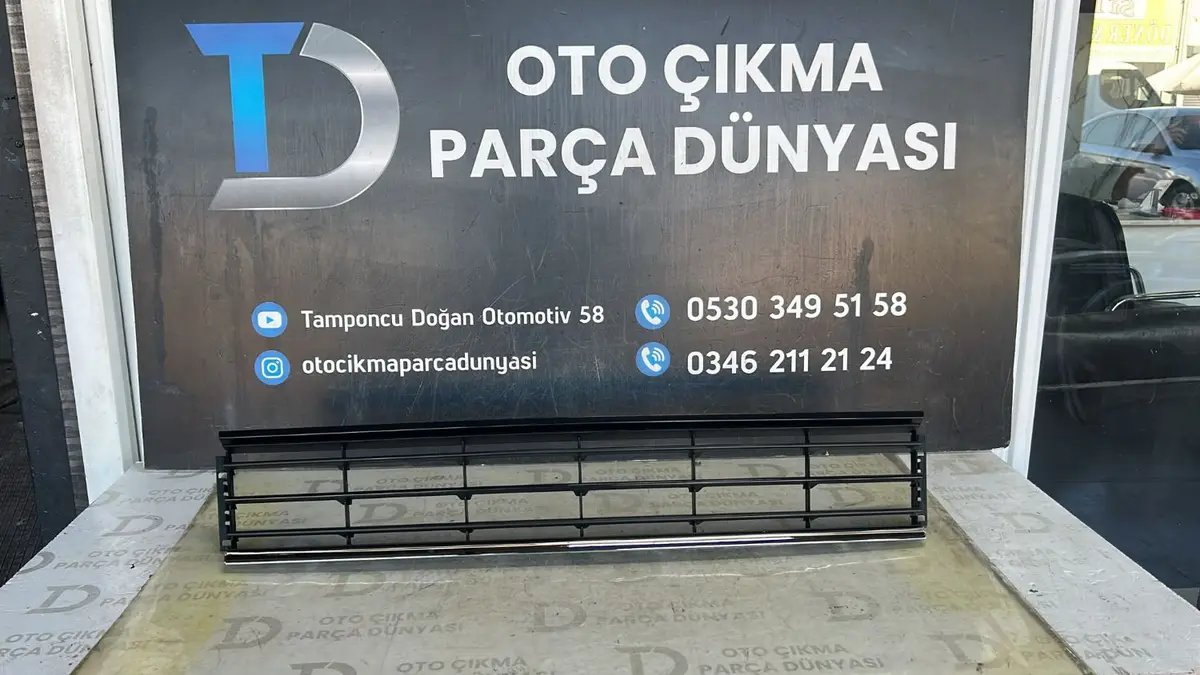 VW Passat B7 Krom Çıtalı Ön Panjur 2010-2014