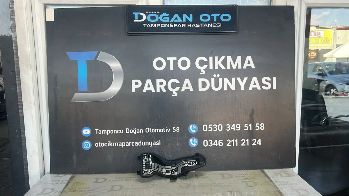 Volkswagen Amarok Sağ Arka Stop Lambası Duyu 2010-2018