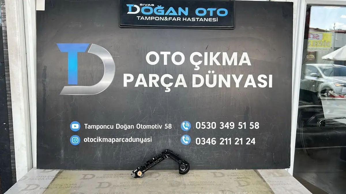Toyota Corolla Ön Tampon Braketi Sağ 2019- Yeni Sıfır