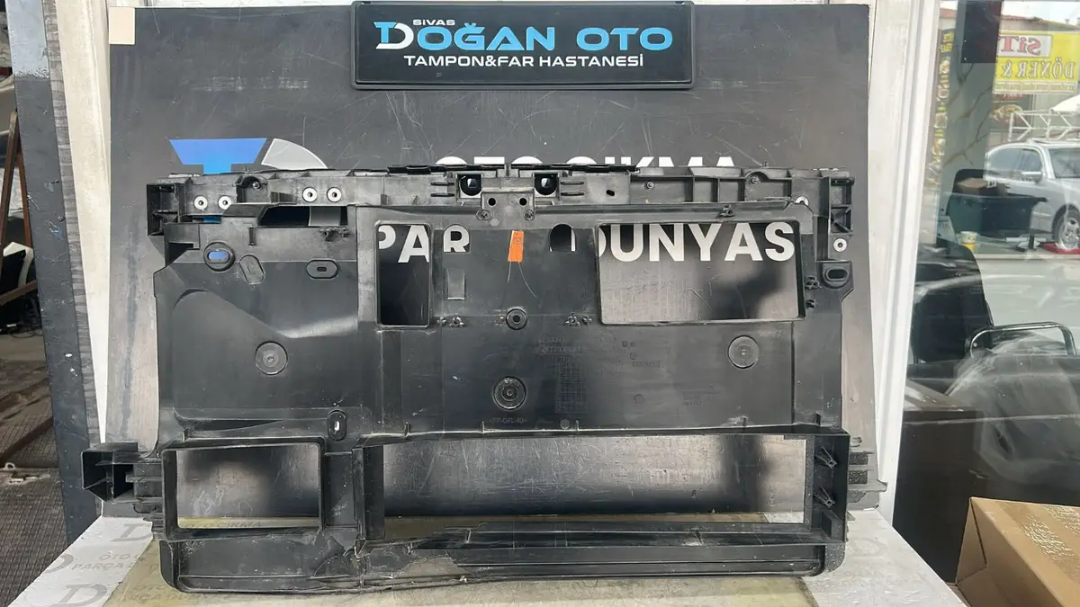 Renault Megane 4 Ön Panel 2015-2018