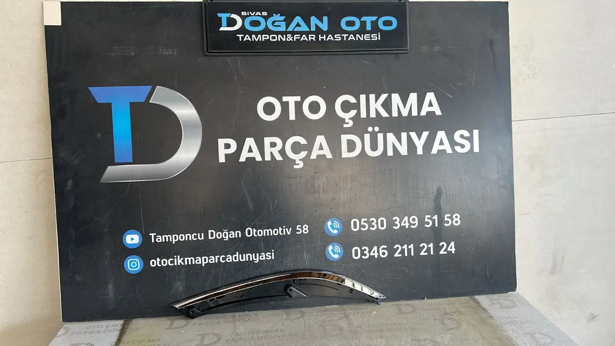 Volkswagen Passat B8-8.5 Sağ Far Nikelajı Kromlu 2015-2014 Yeni Sıfır