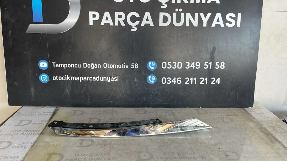 Honda Civic Sol Ön Panjur Krom Çıtası