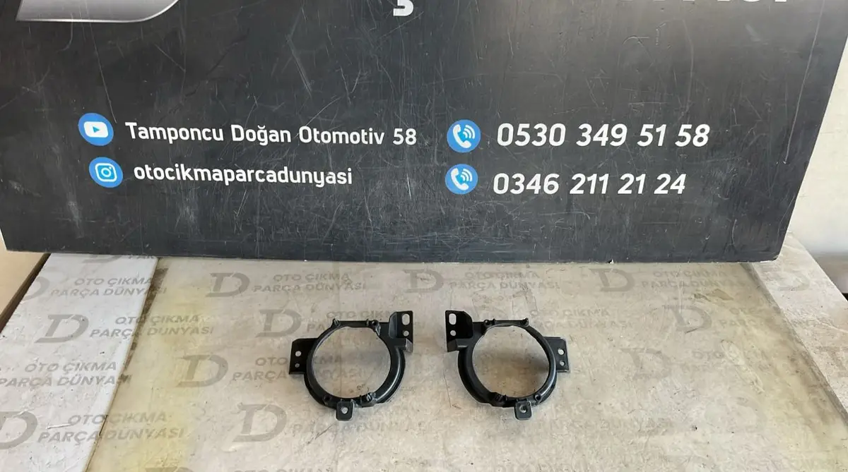 Renault Megan 3 Sis Farı Yuvası Sol-Sağ Set
