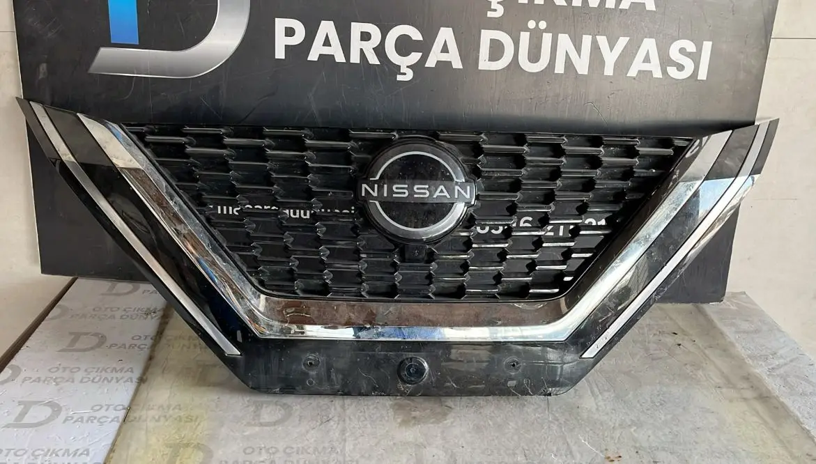 Nissan Qashqai Ön Panjur