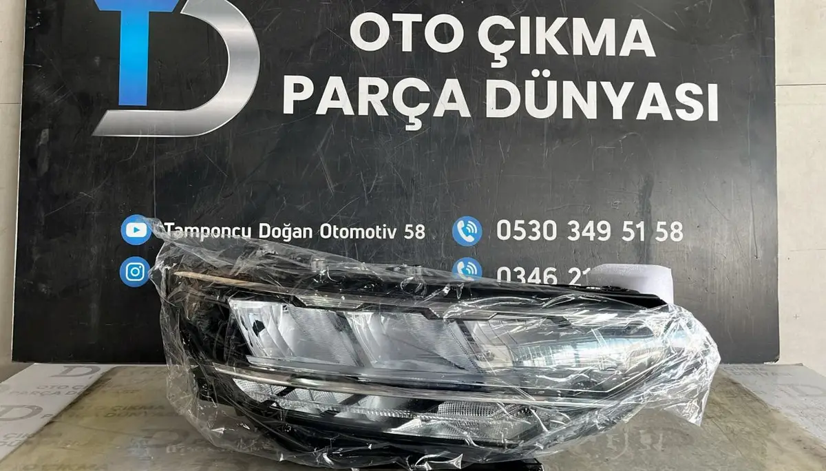 Volkswagen Passat B8.5 Sağ Ön Far Sıfır
