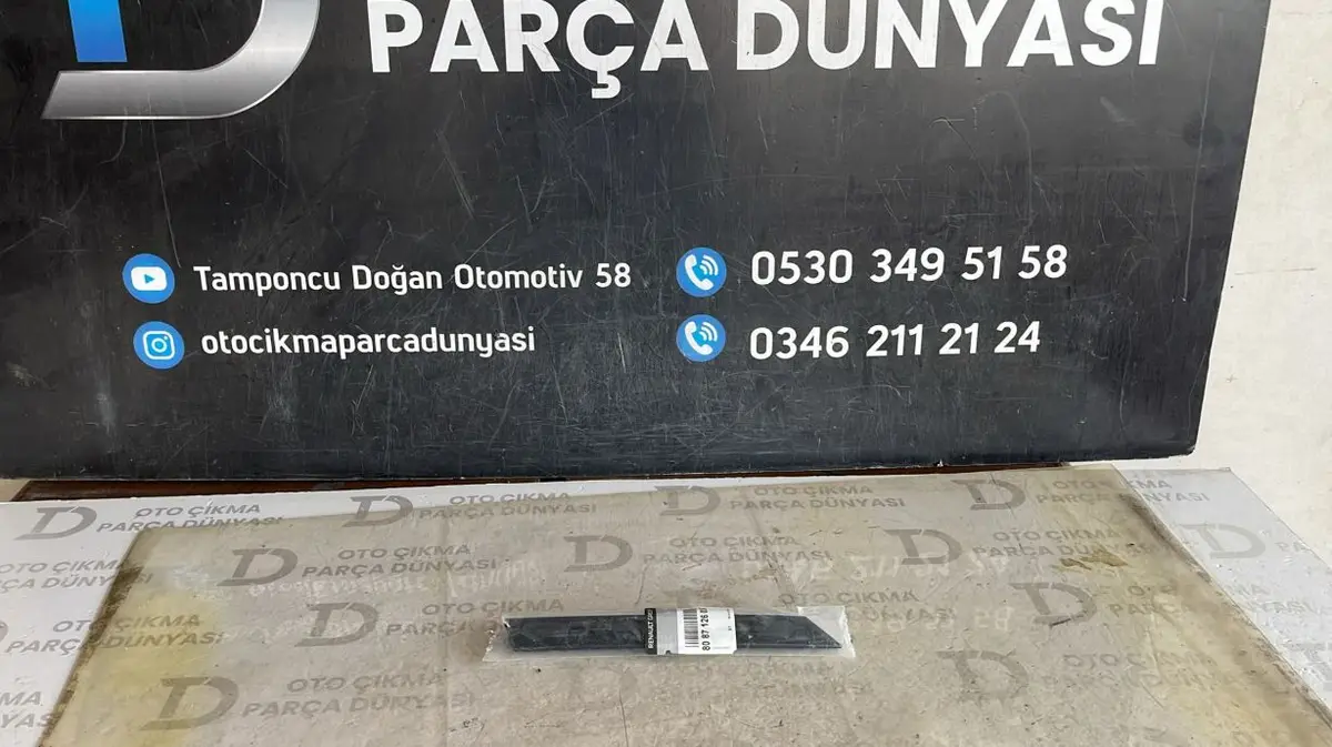 Renault Clio 5 Ön Kapı Kelebek Camı Çıtası Sıfır