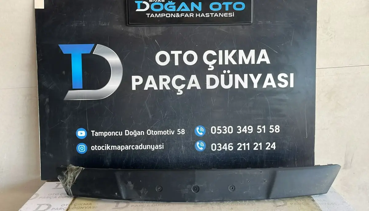 Opel Astra J Ön Plakalık Alt Plastiği